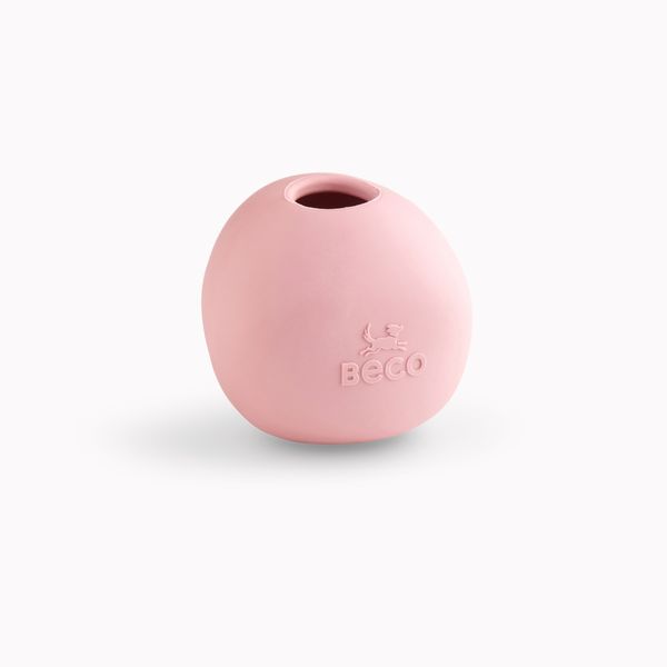 Игрушка мячик с отверстием для вкусняшек для собак Beco Pets Wobble Ball Розовый 31360 фото, изображение